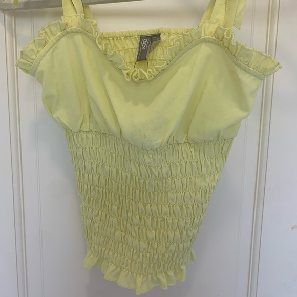 NWT/NWOT⚡️ASOS light yellow smocked tie preppy tank top⭐️⚡️💛 - Picture 4 of 9